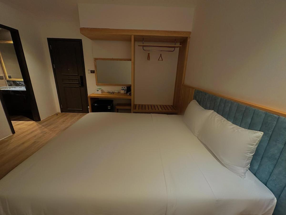 Haven Hut Hotel Ho Chi Minh City Exterior photo